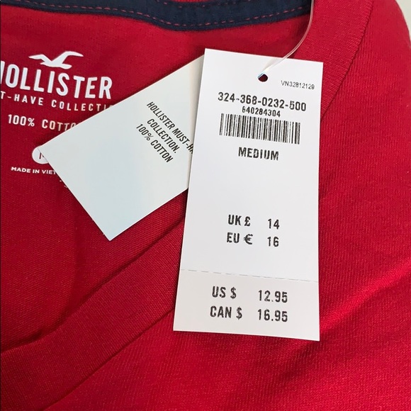 Hollister Must Have V-Neck T-Shirt - NWT - Picture 6 of 6
